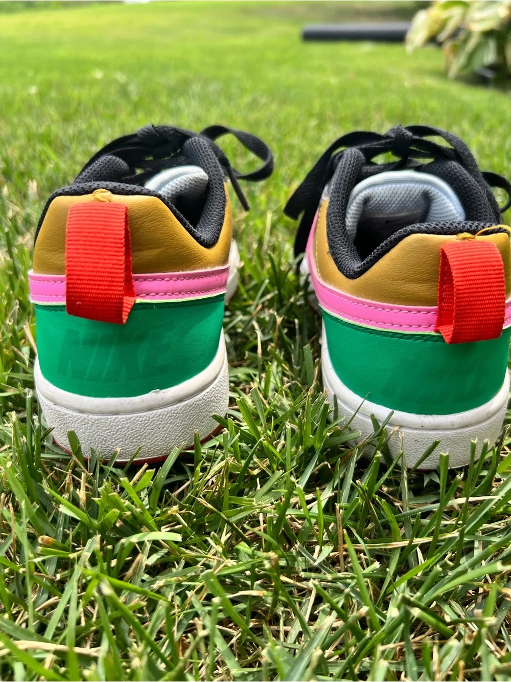 Nike Low-Top Sneakers in Light Blue, Black, Yellow & Pink
